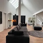 Urban Charm Design Loft