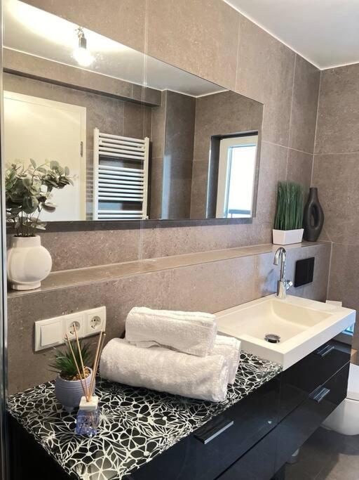 Urban Charm Design Loft * Koblenz (Rhineland-Palatinate)